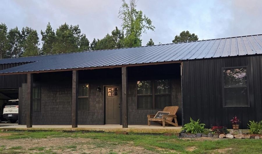 341 Hwy 84, Amity, AR 71921 - 5 Beds, 3 Bath