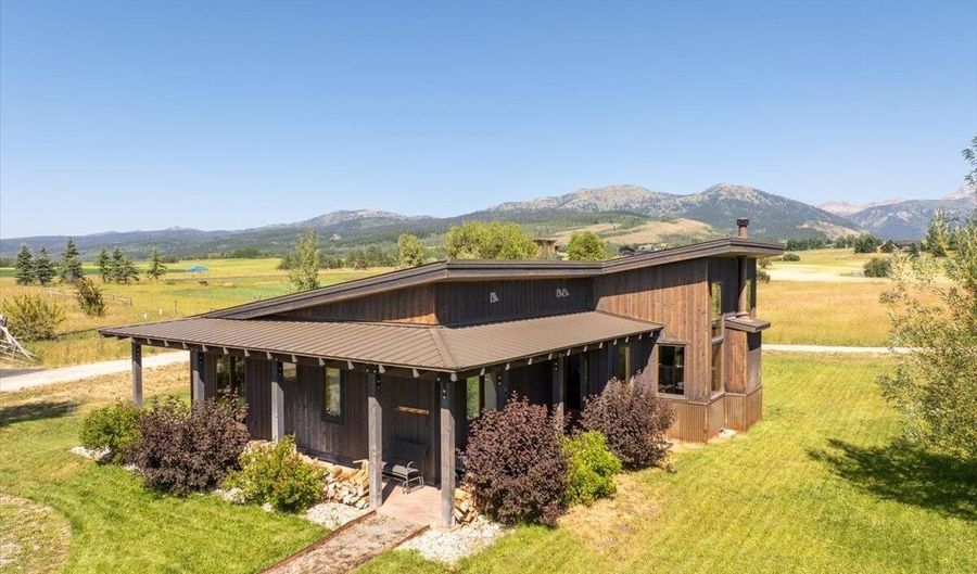 235 MERIWETHER Cir, Alta, WY 83414 - 3 Beds, 2 Bath