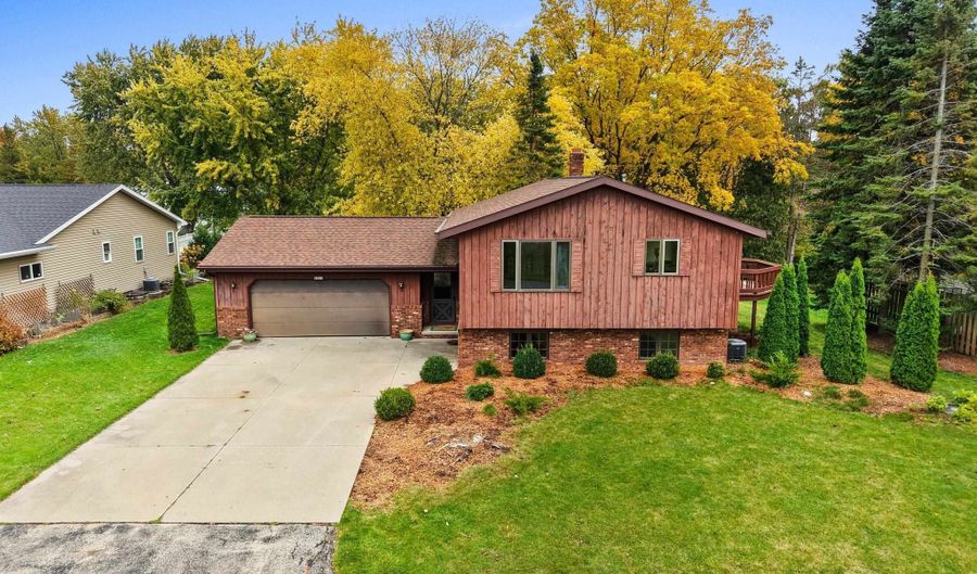 W2819 SCHMALZ Circle, Appleton, WI 54915 - 3 Beds, 2 Bath