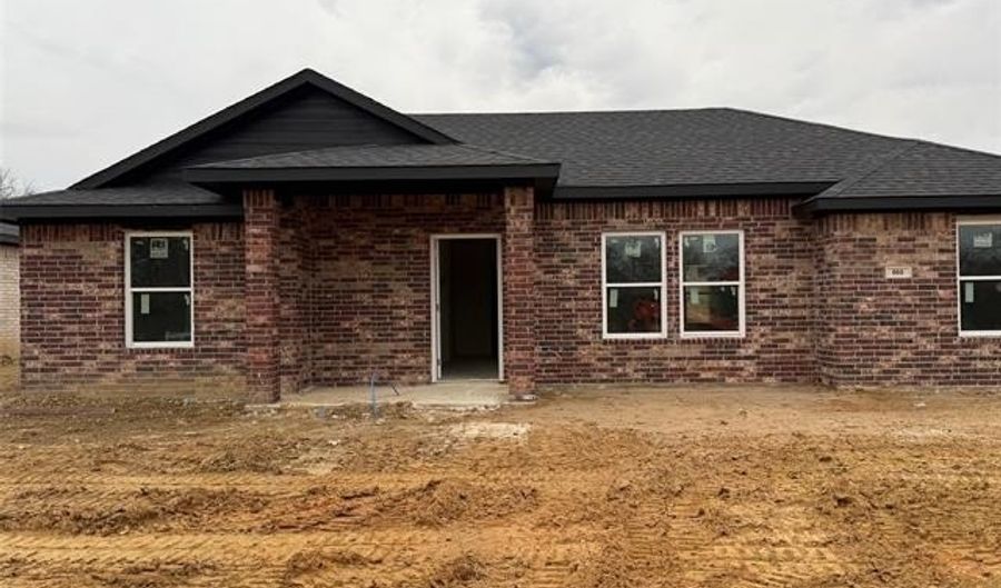 668 W 6th St, Atoka, OK 74525 - 3 Beds, 0 Bath
