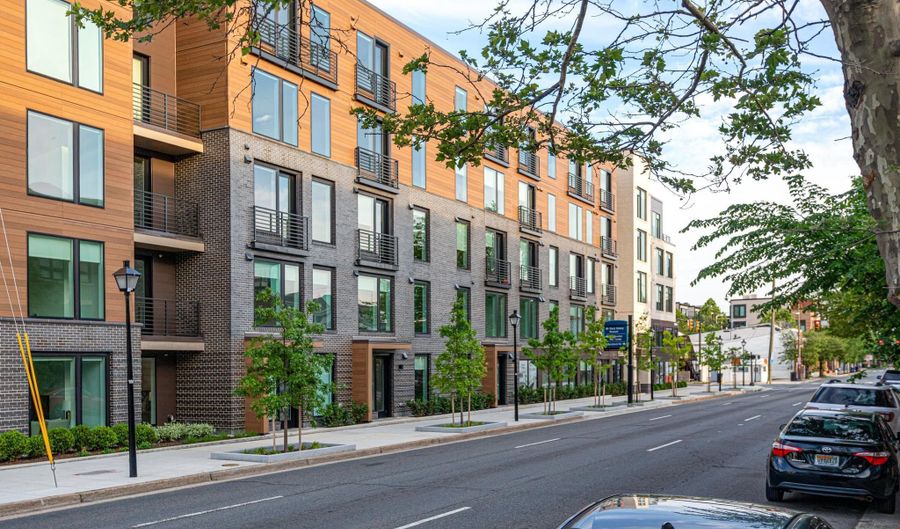 701 N HENRY St 210, Alexandria, VA 22314 - 2 Beds, 2 Bath