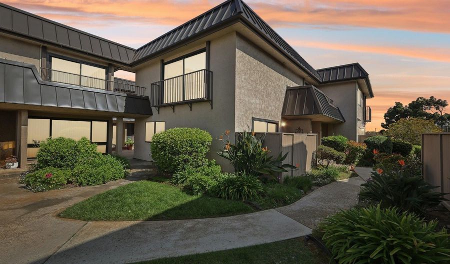 872 S Sierra Ave, Solana Beach, CA 92075 - 2 Beds, 3 Bath