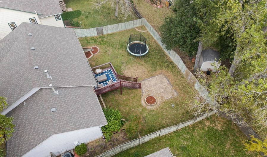6167 E Quail Ridge Ct, Bel Aire, KS 67220 - 5 Beds, 3 Bath