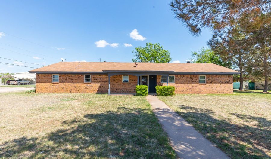 903 Ave Q, Anson, TX 79501 - 3 Beds, 2 Bath