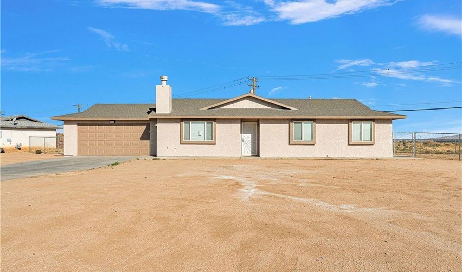 22780 Itasca Rd, Apple Valley, CA 92308 - 3 Beds, 2 Bath