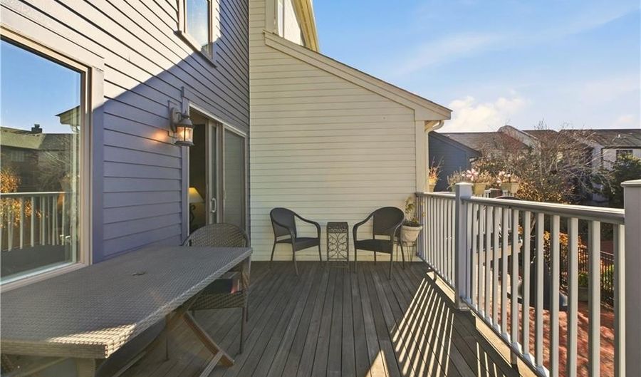 216 Goddard Row, Newport, RI 02840 - 2 Beds, 2 Bath