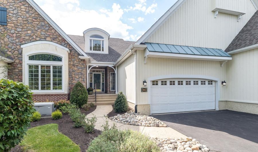 5812 HICKORY HOLLOW Ln, Doylestown, PA 18902 - 3 Beds, 3 Bath