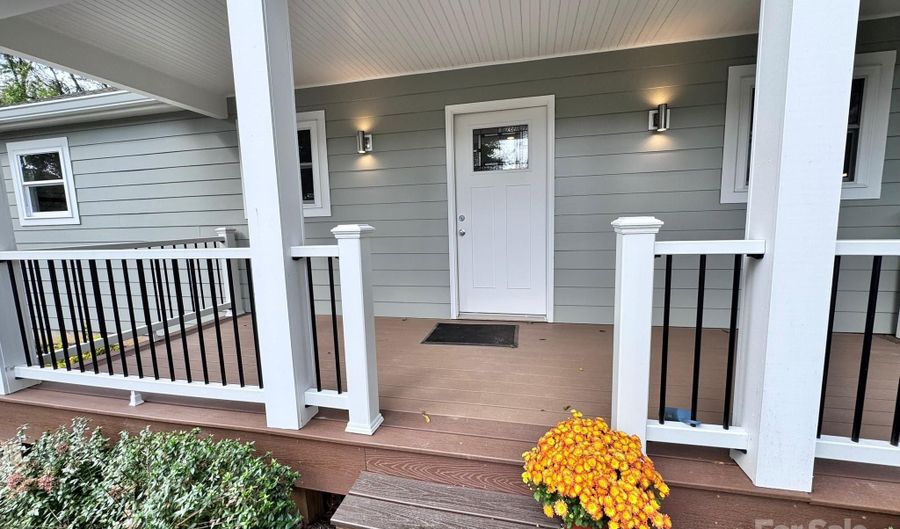 269 Virginia Ave, Asheville, NC 28806 - 3 Beds, 2 Bath