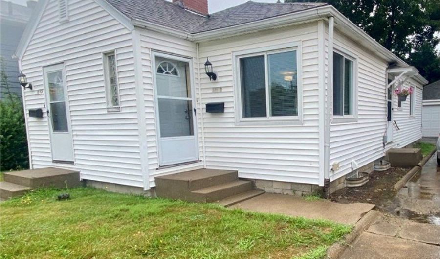 1093 N Main St, Akron, OH 44310 - 1 Beds, 1 Bath