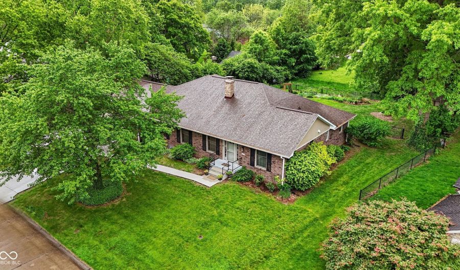 1915 Winding Ridge Ave, Indianapolis, IN 46217 - 3 Beds, 3 Bath