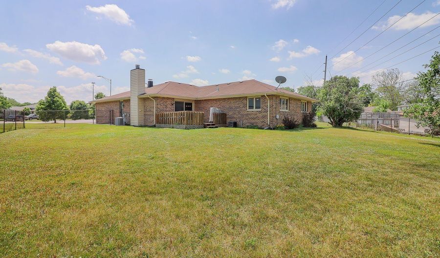 5135 W 113th Pl, Alsip, IL 60803 - 3 Beds, 3 Bath