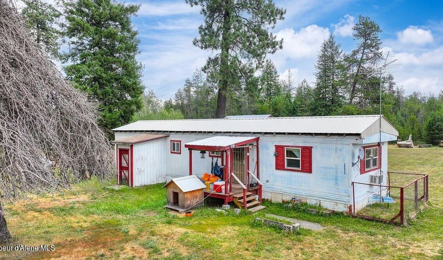 28850 N 1ST St, Athol, ID 83801 - 2 Beds, 1 Bath