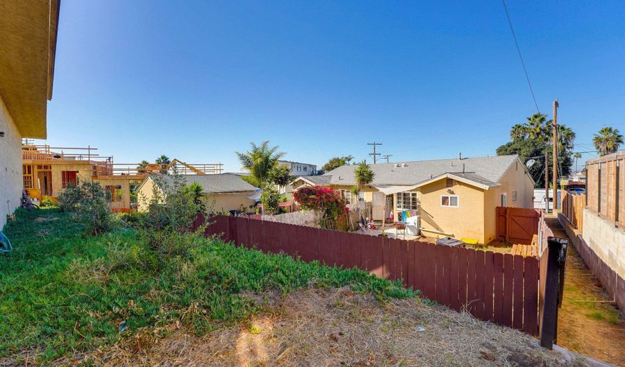 4951-55 JUMANO Ave, San Diego, CA 92117 - 10 Beds, 8 Bath