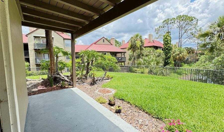 249 AFTON Sq 112, Altamonte Springs, FL 32714 - 2 Beds, 1 Bath