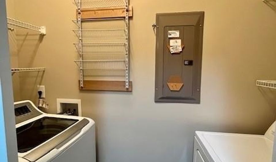 2000 Olde Eastwood Village Blvd 305, Asheville, NC 28803 - 2 Beds, 2 Bath