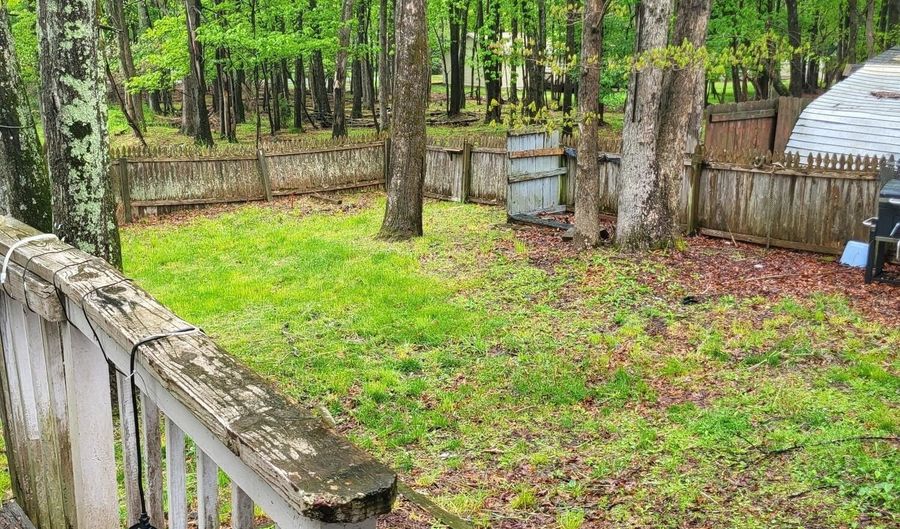 113 Lenape Trl, Albrightsville, PA 18210 - 4 Beds, 2 Bath