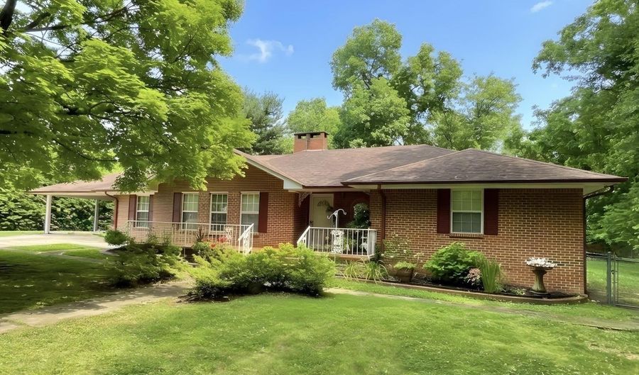 305 1st Pl SW, Arab, AL 35016 - 3 Beds, 4 Bath