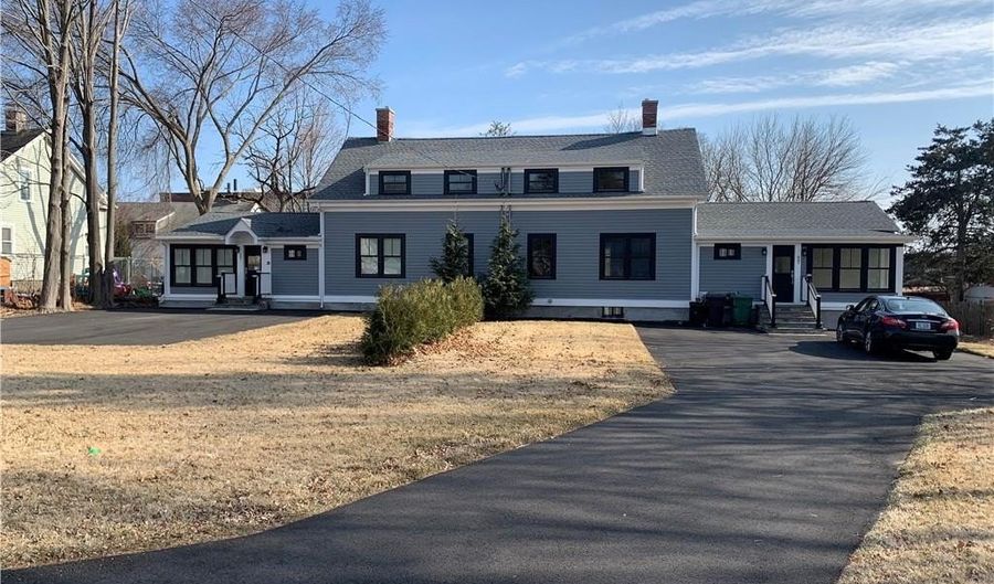 88 Reed St, Warwick, RI 02886 - 6 Beds, 4 Bath