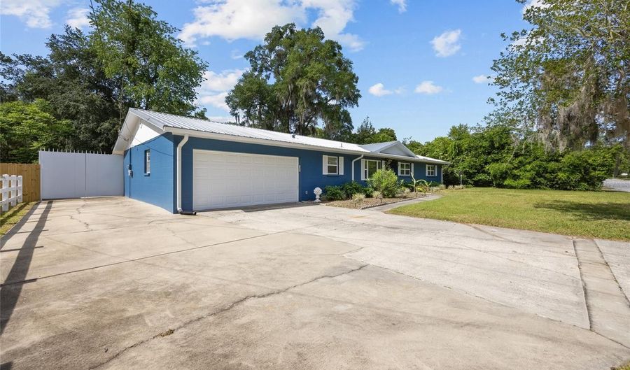 4431 NW 32ND Ave, Gainesville, FL 32606 - 4 Beds, 2 Bath