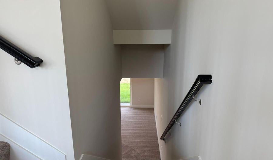 1880 RITTER Dr, Baltimore, MD 21244 - 3 Beds, 4 Bath