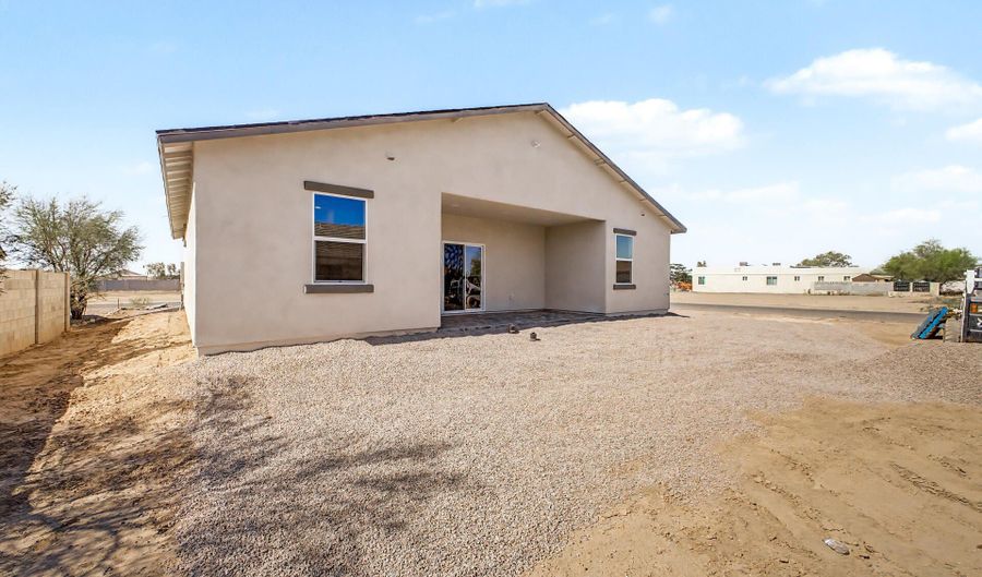 8769 W REVENTON Dr, Arizona City, AZ 85123 - 3 Beds, 3 Bath