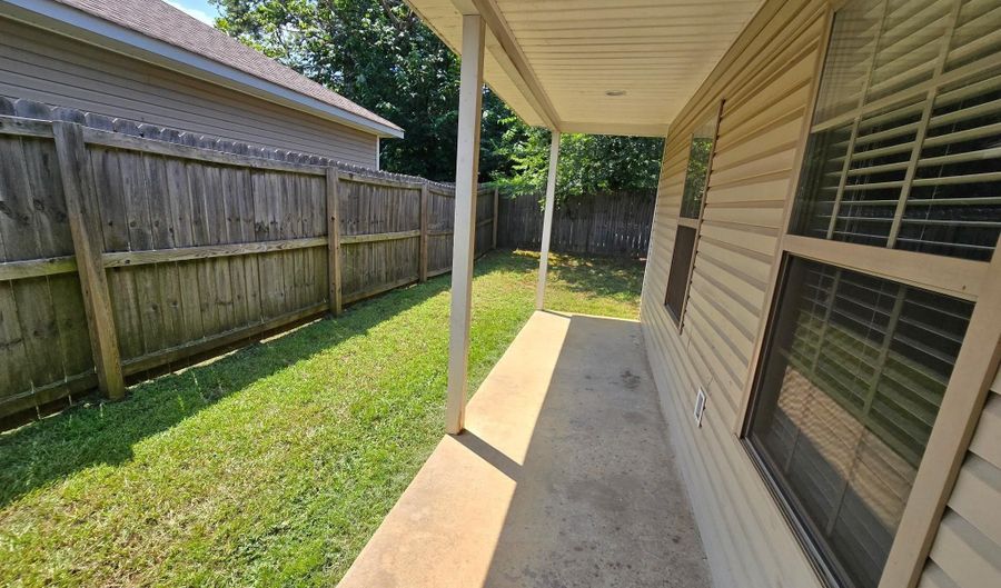 3513 Terrace Hill Ct, Benton, AR 72019 - 3 Beds, 2 Bath