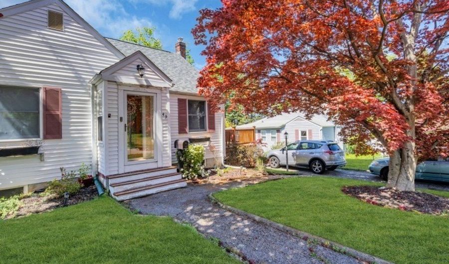 43 Everett Dr, Andover, NJ 07801 - 3 Beds, 2 Bath