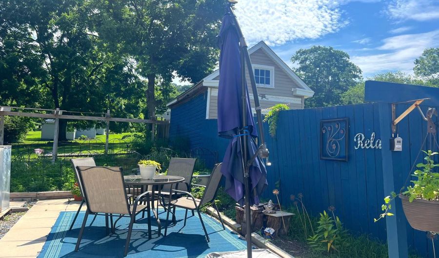 33 S MAIN St, Boonsboro, MD 21713 - 2 Beds, 1 Bath