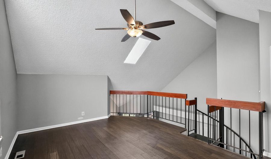 6010 CURTIER Dr F, Alexandria, VA 22310 - 2 Beds, 2 Bath