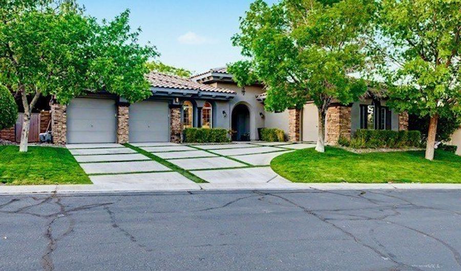 24 Panorama Crest Ave, Las Vegas, NV 89135 - 4 Beds, 5 Bath