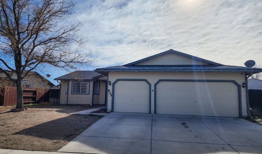 605 Nader Way, Fernley, NV 89408 - 3 Beds, 2 Bath