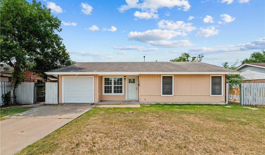 1208 W 2nd St, Alice, TX 78332 - 4 Beds, 2 Bath