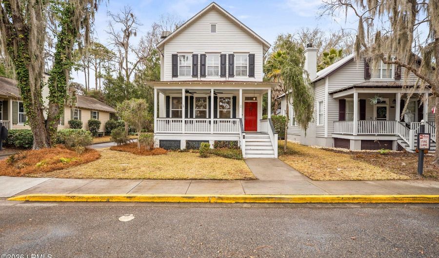2677 Broad St, Beaufort, SC 29902 - 3 Beds, 3 Bath