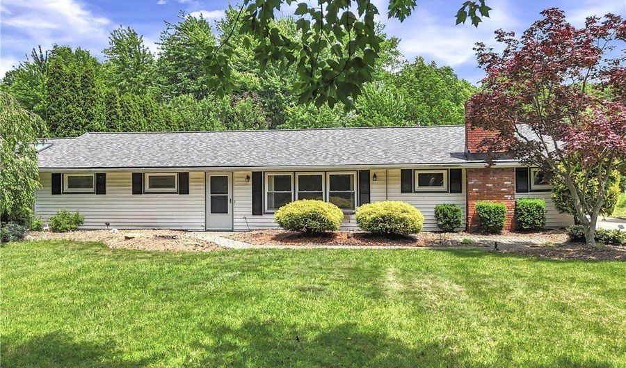 301 Crosse Rd, Amherst, OH 44001 - 4 Beds, 2 Bath
