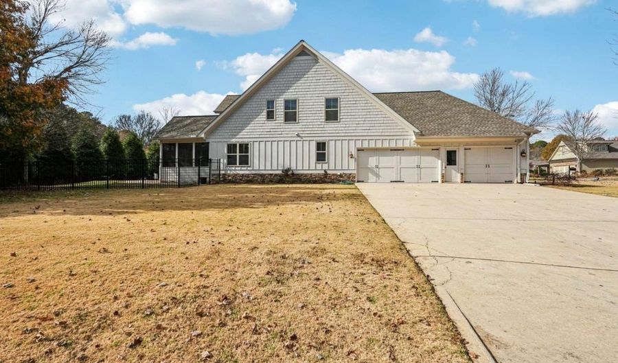 5305 Magnolia Gardens Ln NW, Acworth, GA 30101 - 4 Beds, 3 Bath