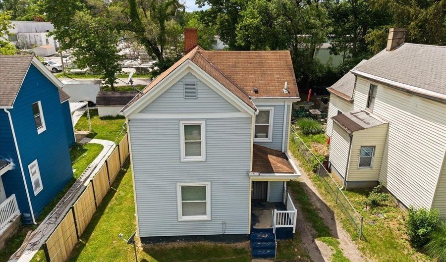 4907 Roanoke St, Cincinnati, OH 45227 - 3 Beds, 2 Bath