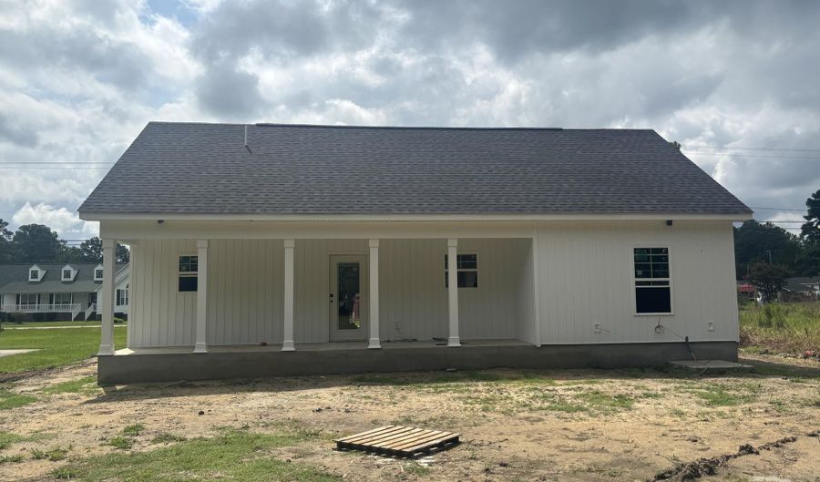 1607 N Dr Martin Luther King Jr, Ahoskie, NC 27910 - 3 Beds, 2 Bath