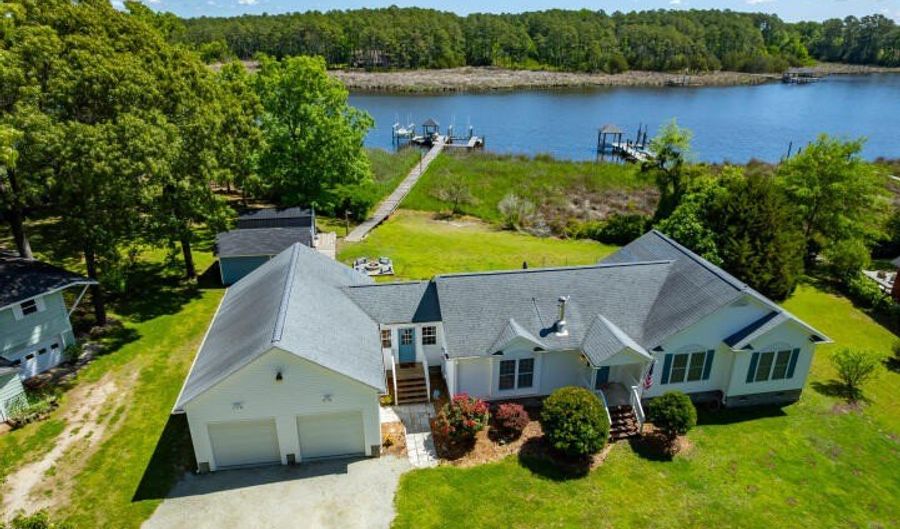 738 Dawson Creek Rd, Arapahoe, NC 28510 - 3 Beds, 2 Bath