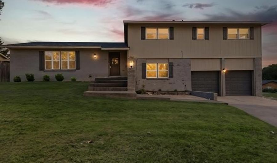 1063 Rolling Meadows Ct, Bartlesville, OK 74006 - 4 Beds, 3 Bath