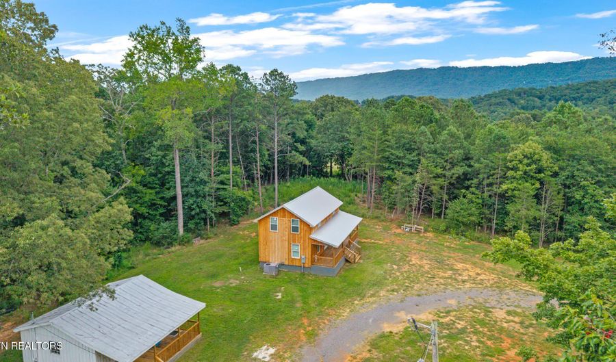228 236 Sweeney Rd, Benton, TN 37307 - 2 Beds, 2 Bath