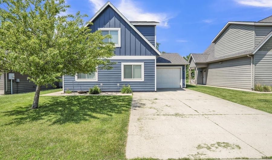 290 240th Ave #103, Arnolds Park, IA 51331 - 4 Beds, 2 Bath