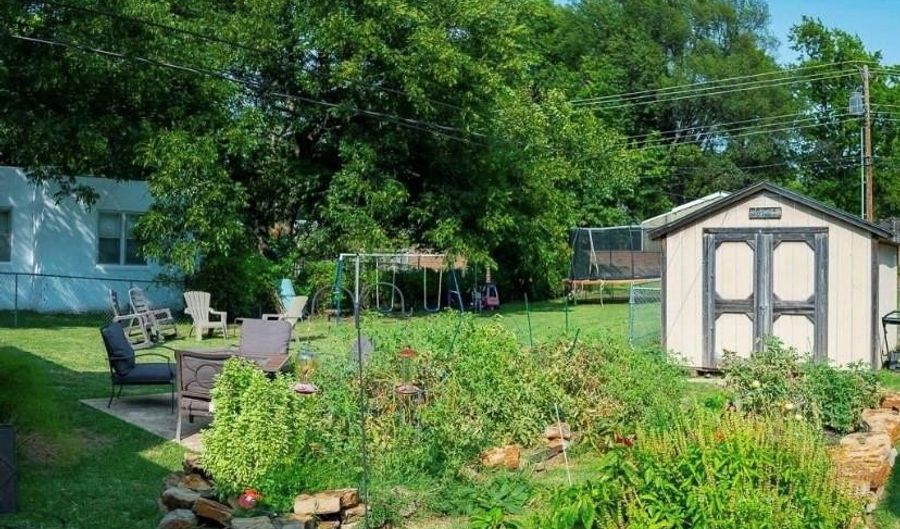 4508 N College Ave, Bethany, OK 73008 - 4 Beds, 1 Bath