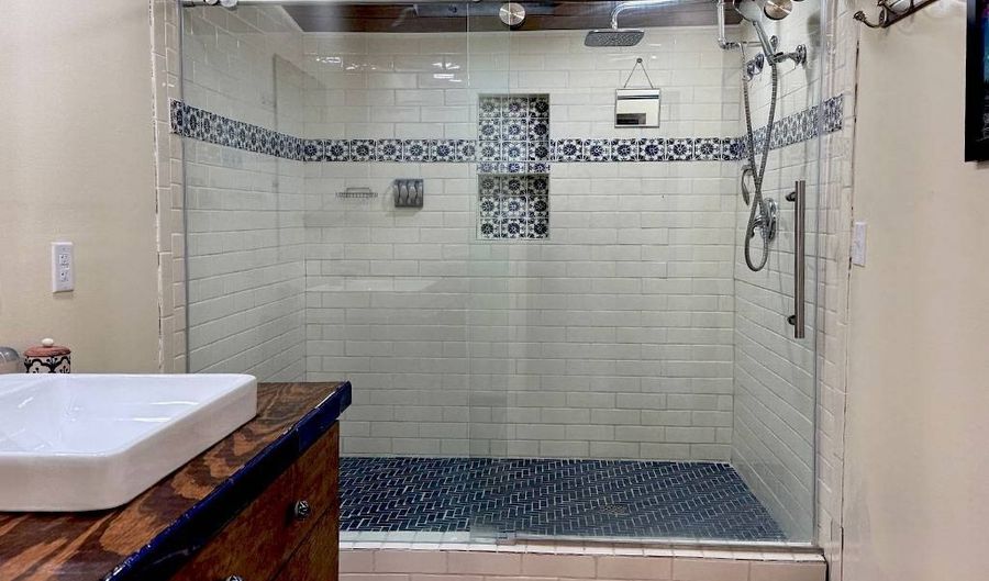 203 Avon Village Dr 203, Avon, IN 46123 - 3 Beds, 2 Bath