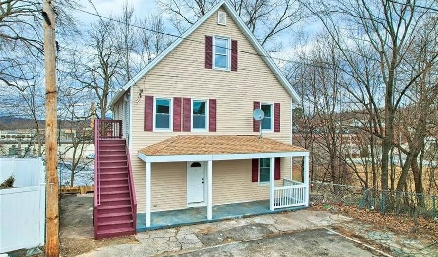 34 Lester St 2, Ansonia, CT 06401 - 3 Beds, 2 Bath