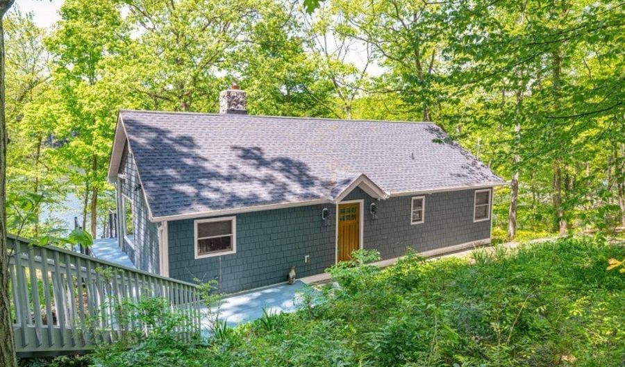 361 E Lakeshore Dr, Alloway, NJ 07422 - 1 Beds, 1 Bath