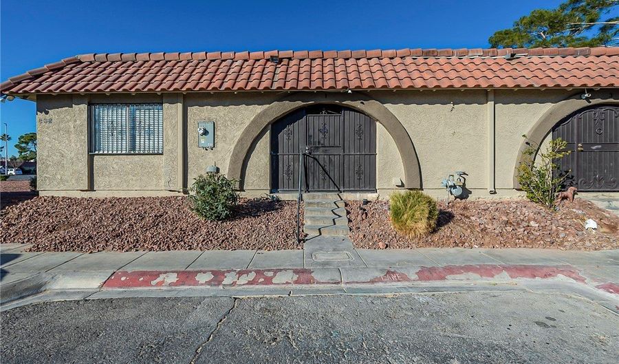 832 Mantis Way 1, Las Vegas, NV 89110 - 2 Beds, 2 Bath