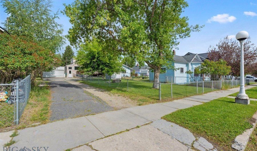 510 Birch St, Anaconda, MT 59711 - 5 Beds, 3 Bath