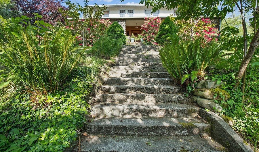 91755 LEWIS AND CLARK Rd, Astoria, OR 97103 - 7 Beds, 4 Bath