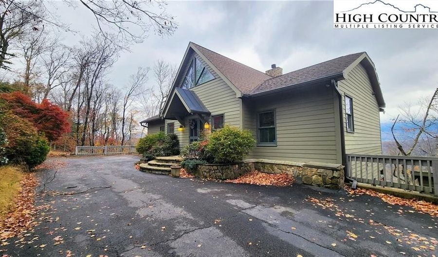 274 Highland Cir, Banner Elk, NC 28604 - 3 Beds, 3 Bath