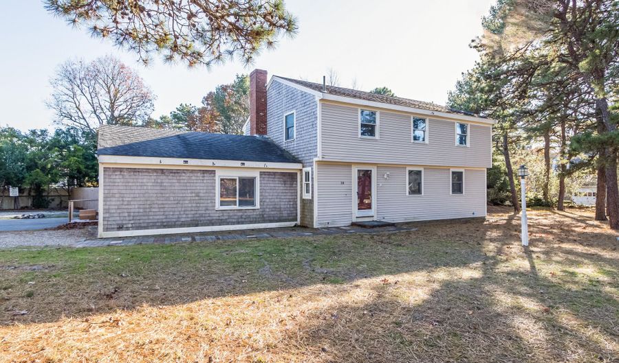 58 Traders Ln, West Yarmouth, MA 02673 - 4 Beds, 3 Bath